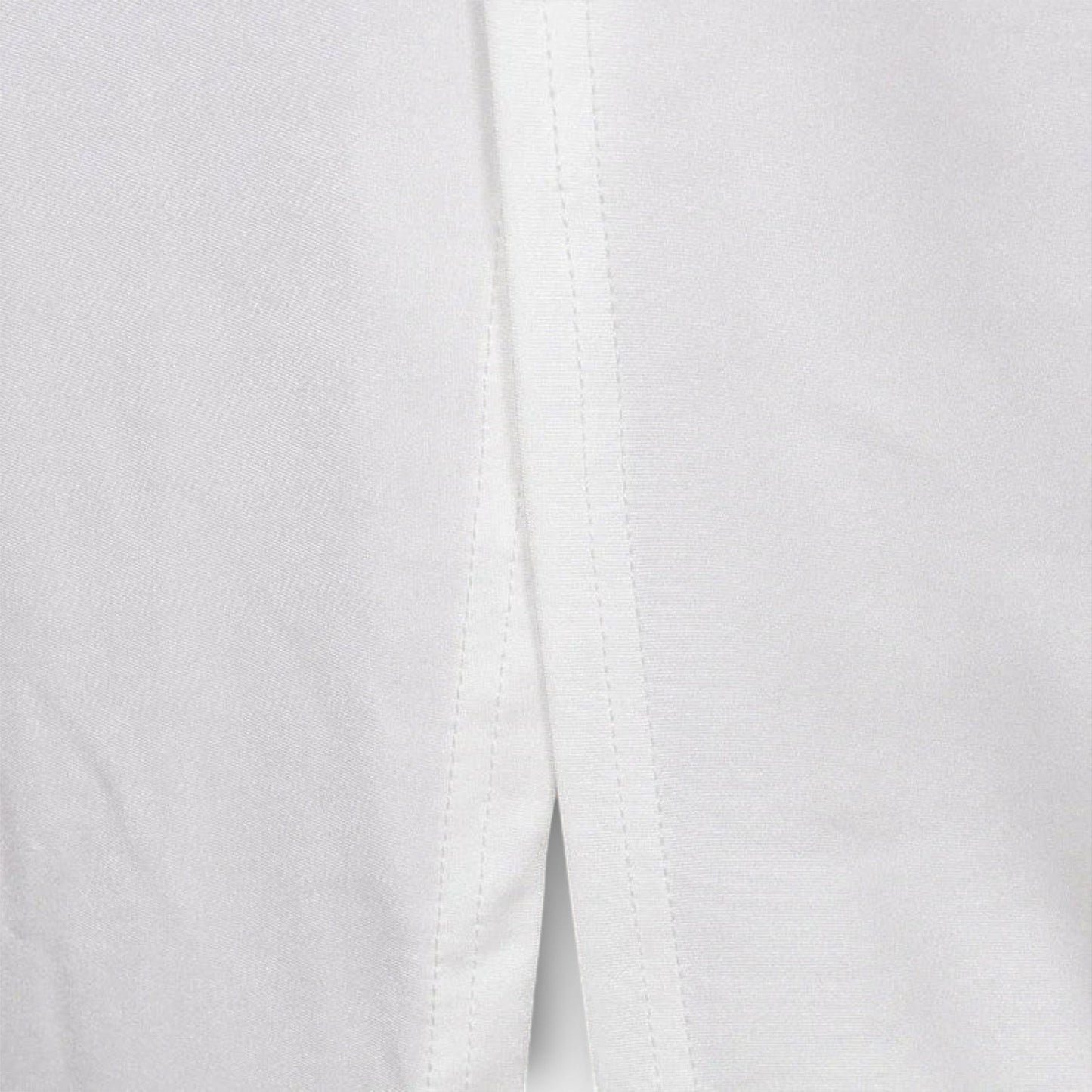 Robe Longue Blanche Selah à Manches Longues avec Découpe et Strass pour Événements