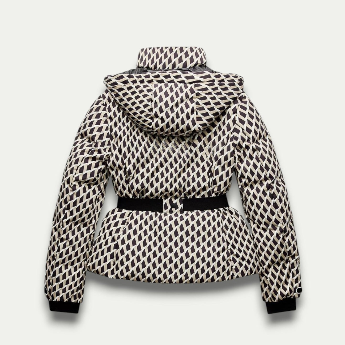 Veste Puffer Beige à Motifs pour Femmes – Isolation Élégante avec Ceinture pour les Activités de Plein Air