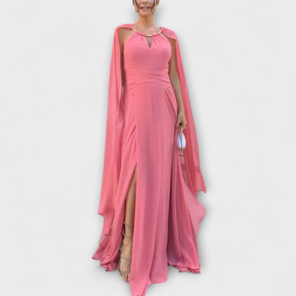 Robe Maxi Chic avec Manches en Cape et Fente Haute