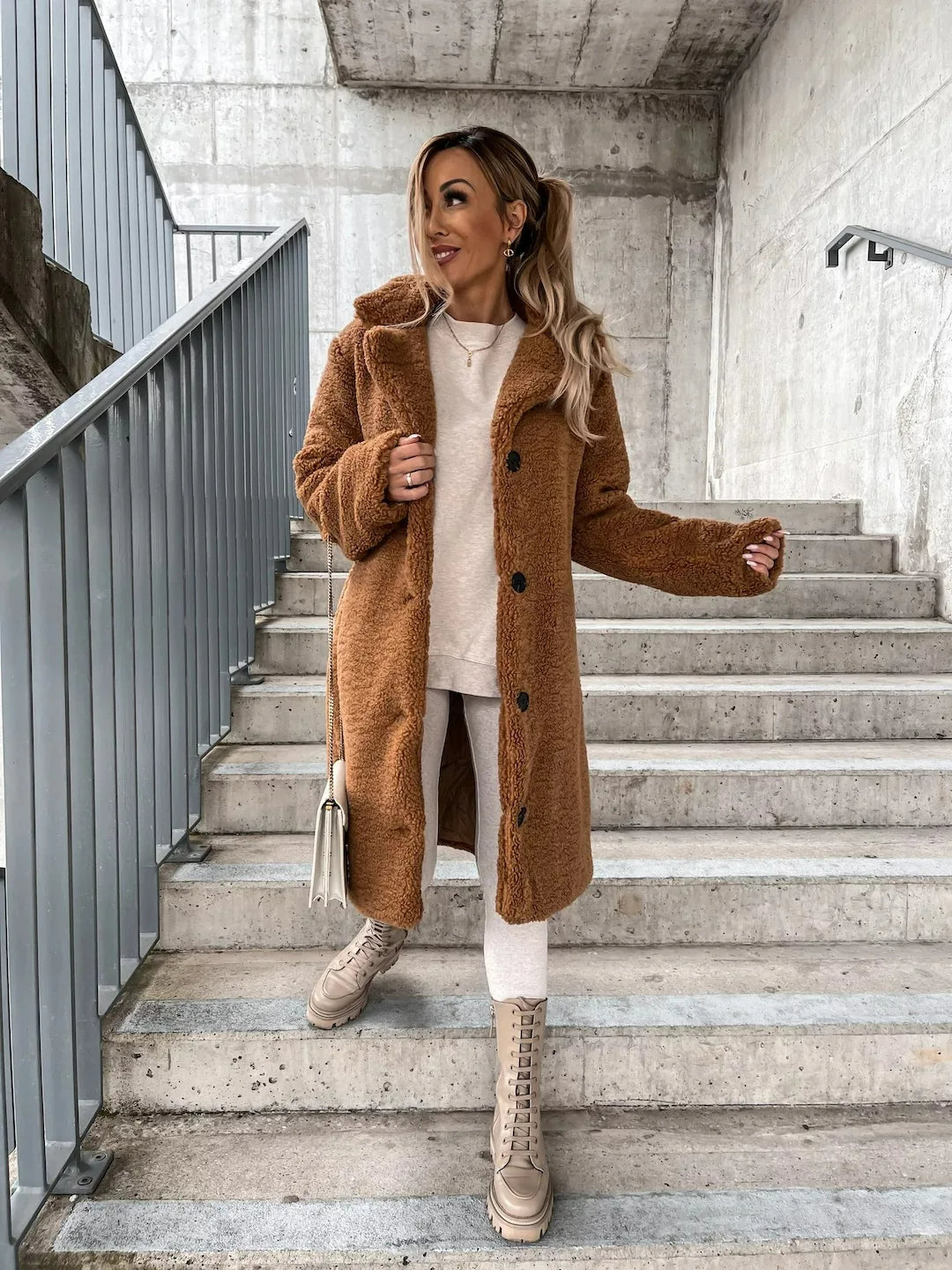 Emma - Manteau Trench en Velours Doux pour Toutes les Occasions