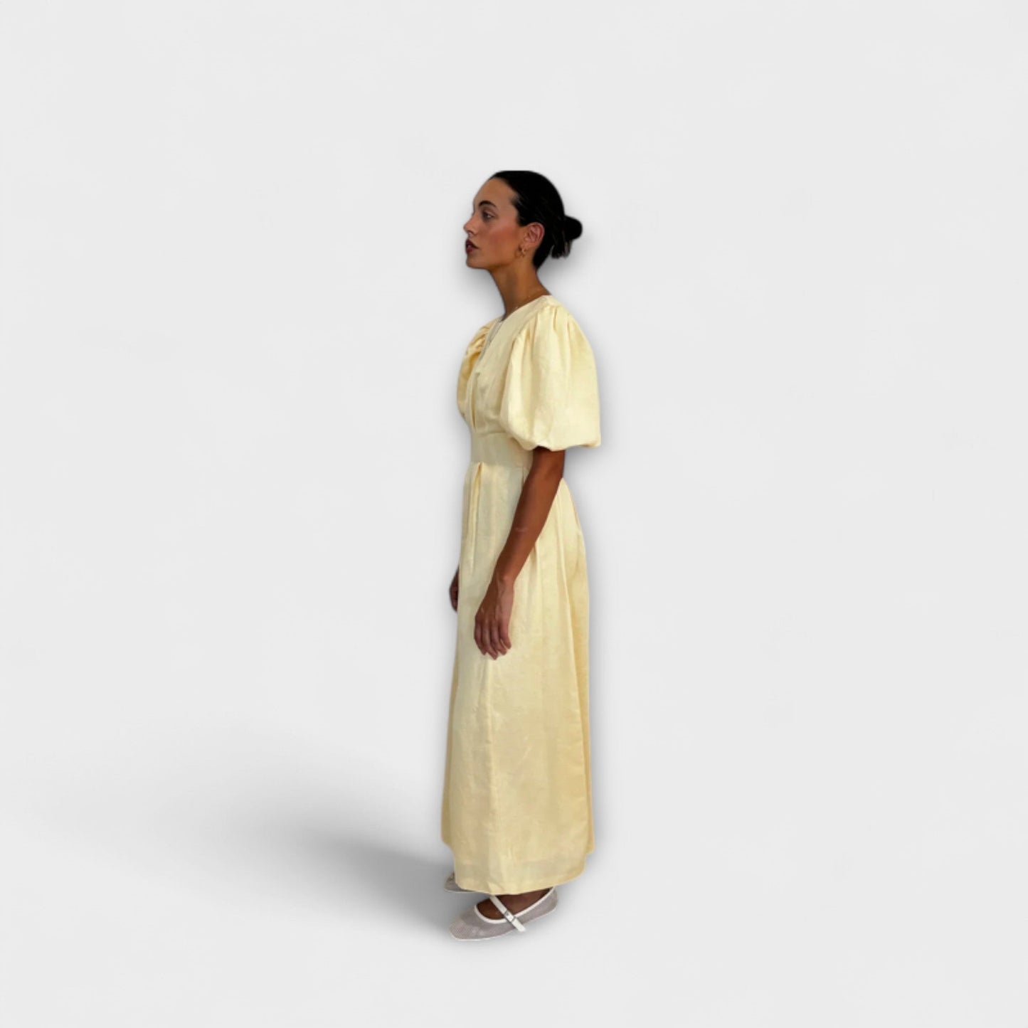 Josephine - Robe Maxi Jaune Beurre Aérée pour Événements d'Été