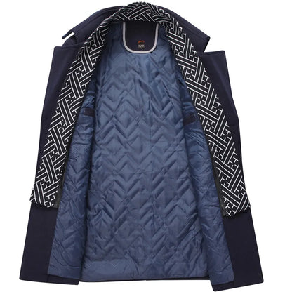 Manteau long de style militaire pour toutes les occasions