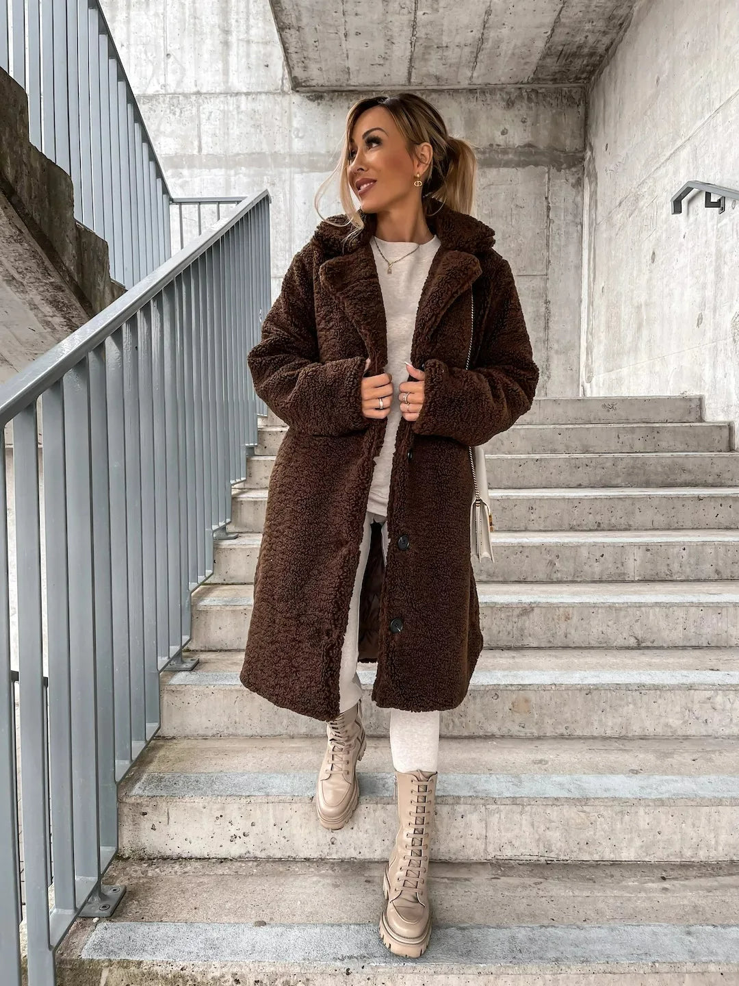 Emma - Manteau Trench en Velours Doux pour Toutes les Occasions
