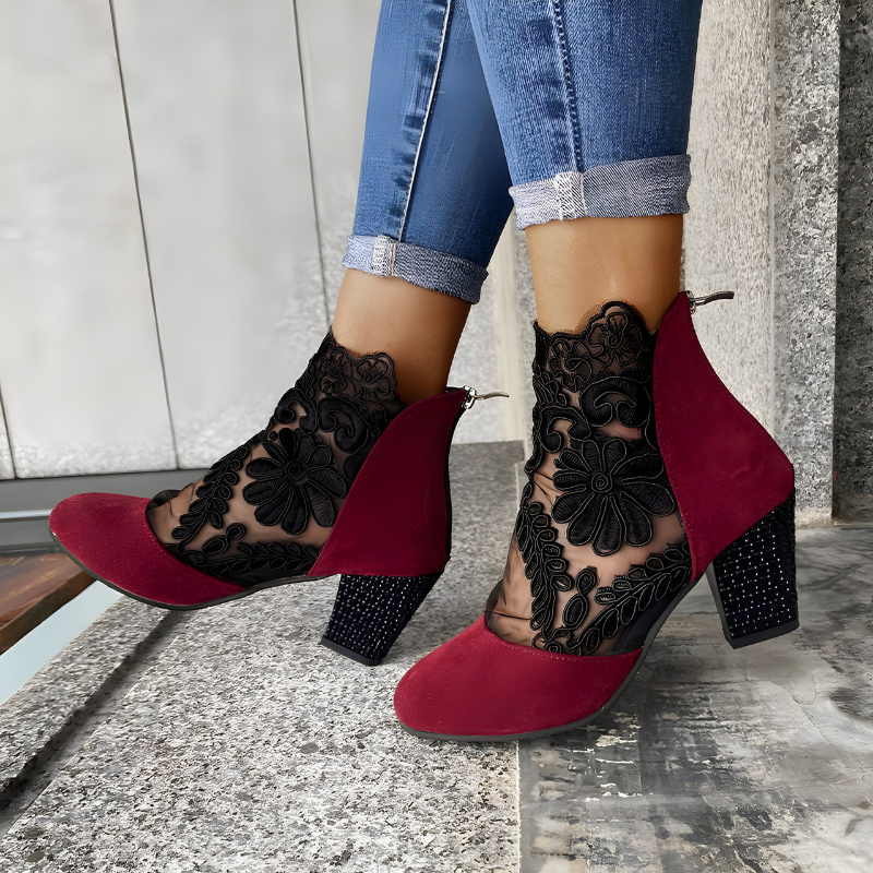 Lynora | Talons Orthopédiques Élégants pour Toutes les Occasions