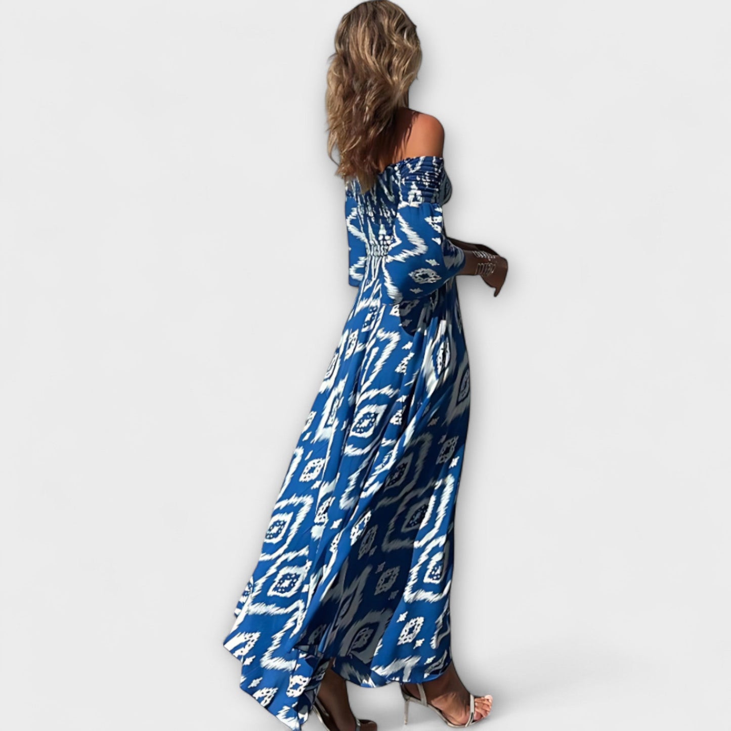 Robe Florale Océan à Bretelles Dégagées pour les Journées à la Plage