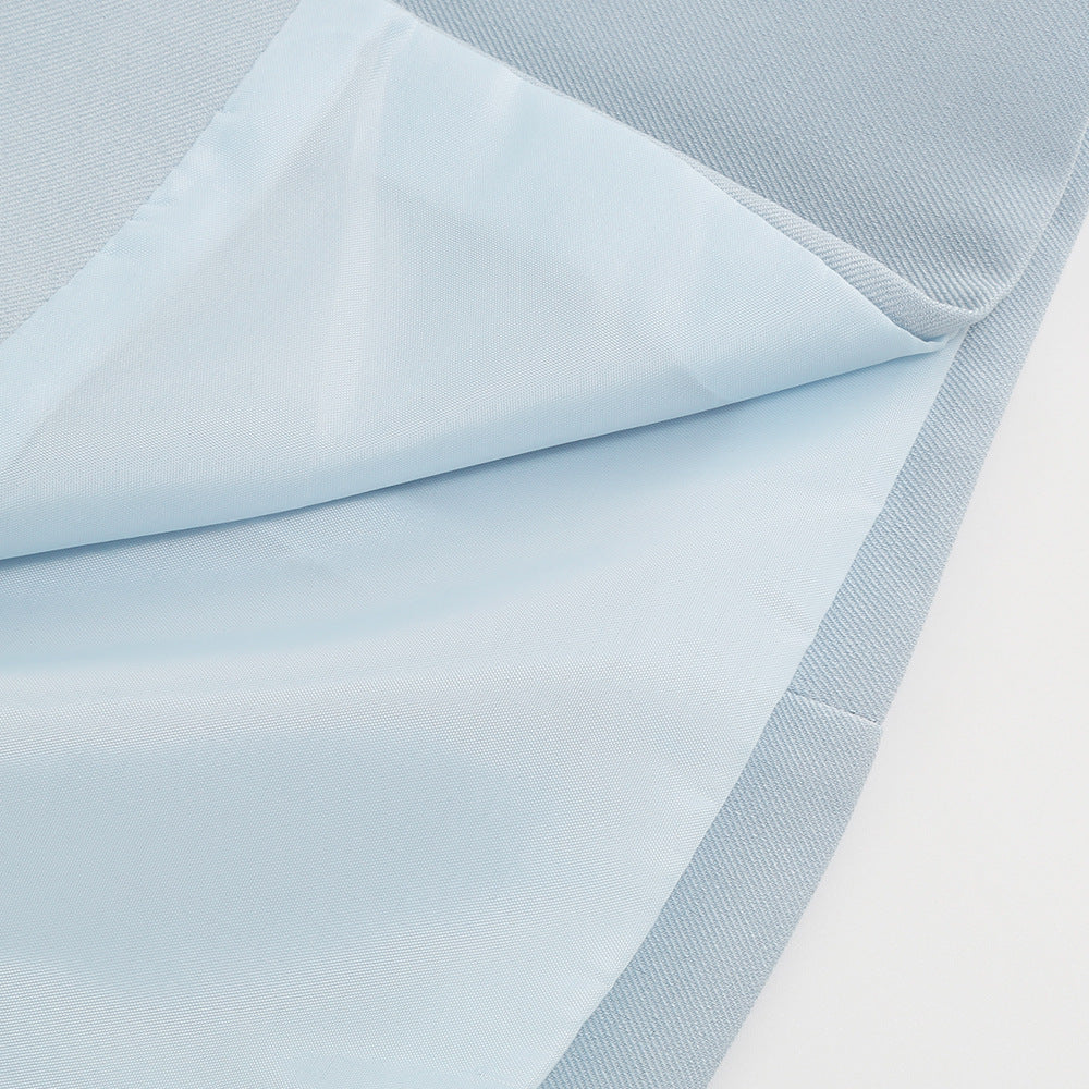 Robe Mini Blazer Cape Chic avec Ceinture et Accents Dorés