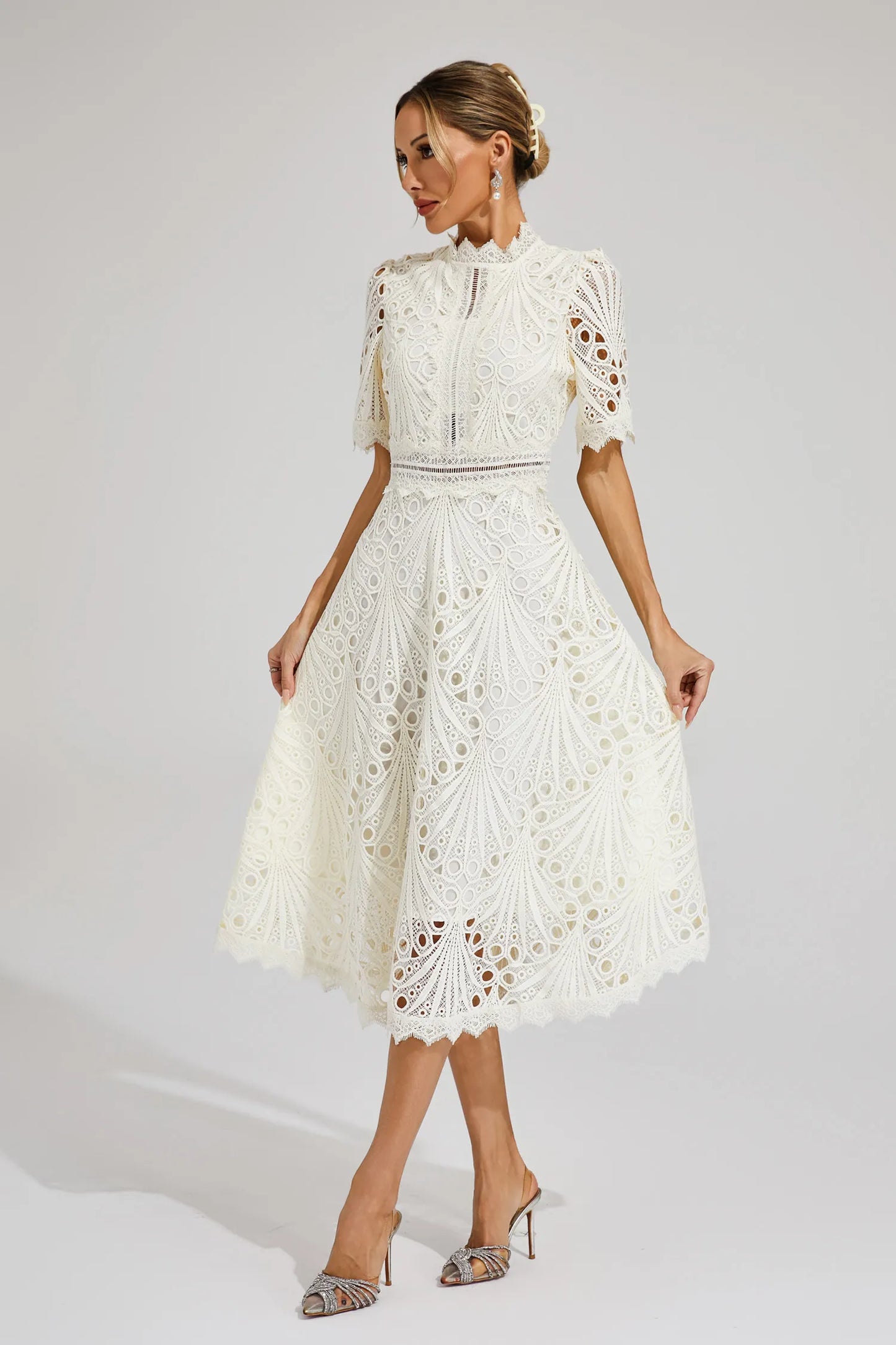Robe Midi en Dentelle Chic pour Mariages et Événements