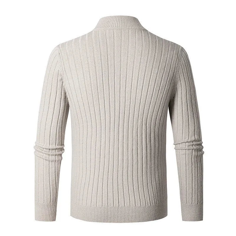 Pull à col zippé mi-haut pour hommes en teintes neutres pour un style élégant