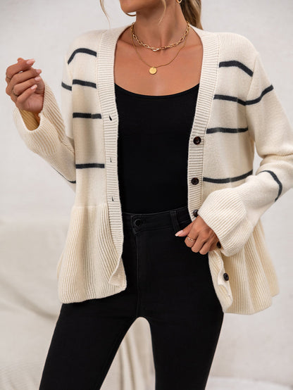 Cardigan Rayé Chic pour un Usage Quotidien