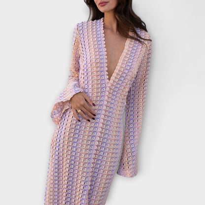 Robe Maxi V-Neck Elina pour les Escapades d'Été