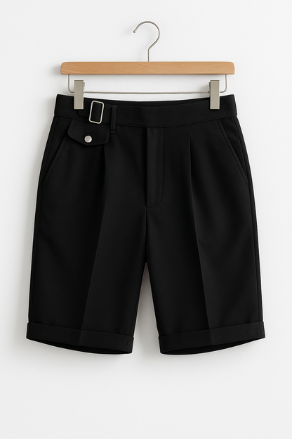 Shorts Plissés Chic avec Boucles Latérales pour un Port Stylé