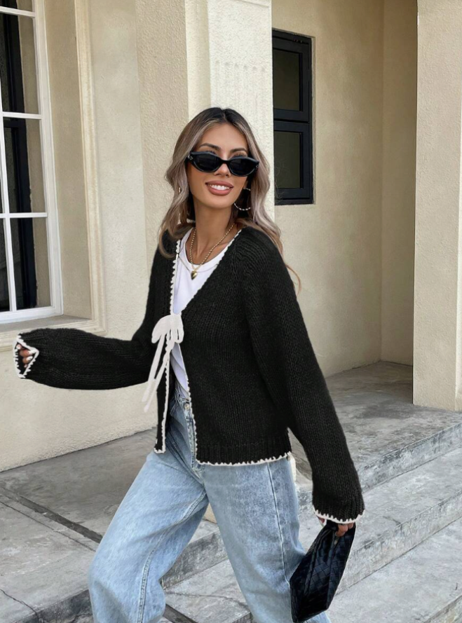 Cardigan Tricoté Court Chic pour un Port Quotidien