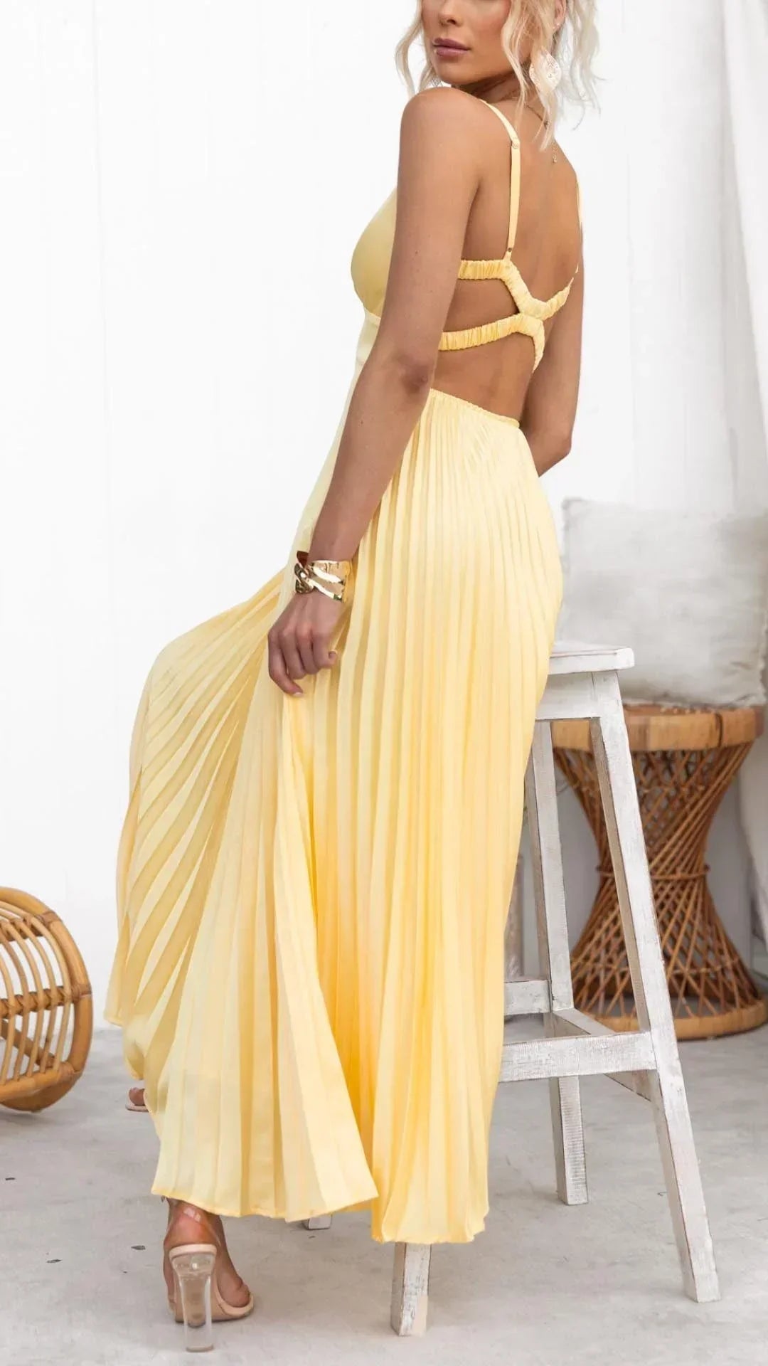 Robe Maxi Plissée Jaune à Col V pour Occasions Spéciales