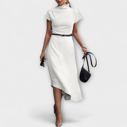 Amelia - Robe Urbaine Asymétrique Chic pour Toutes les Occasions